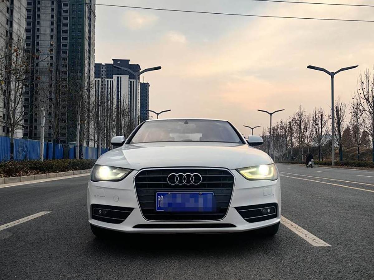 奧迪 奧迪A4L  2013款 35 TFSI 自動(dòng)標(biāo)準(zhǔn)型圖片