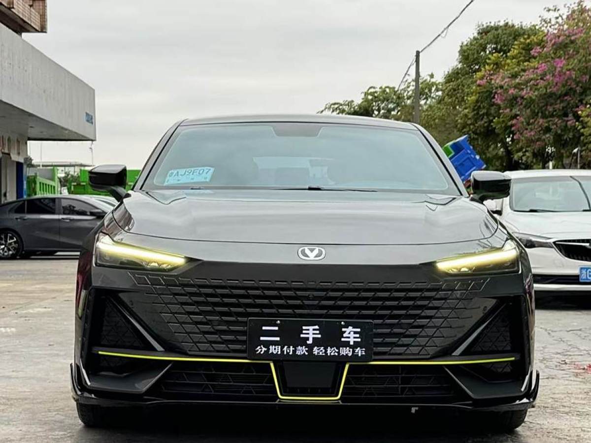 長安 長安UNI-V  2022款 1.5T 運動版圖片