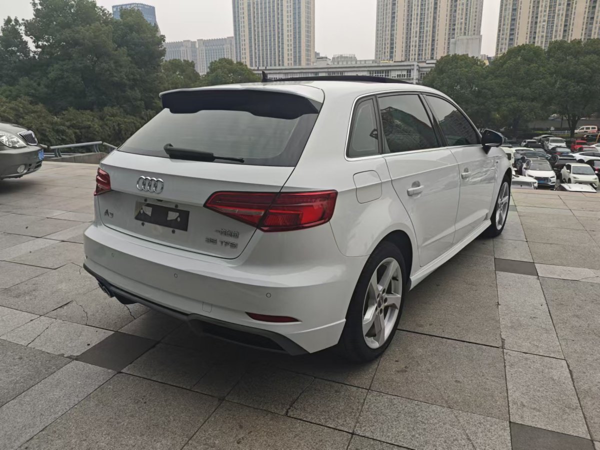 奧迪 奧迪A3  2019款 Sportback 35 TFSI 進(jìn)取型 國(guó)VI圖片