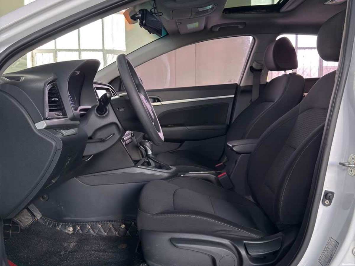 現(xiàn)代 領(lǐng)動(dòng)  2016款 1.6L 自動(dòng)智炫?精英型圖片