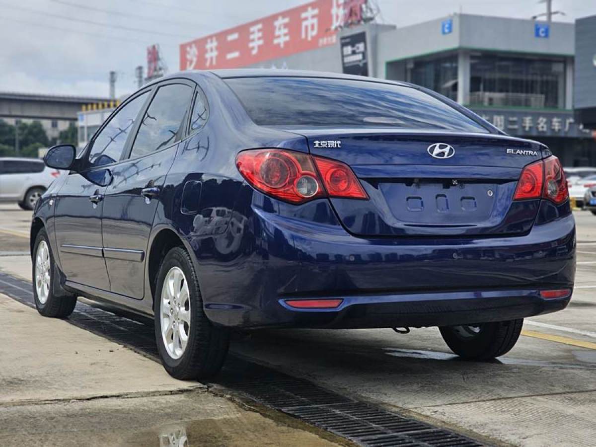 現(xiàn)代 悅動  2011款 1.6L 自動舒適型圖片