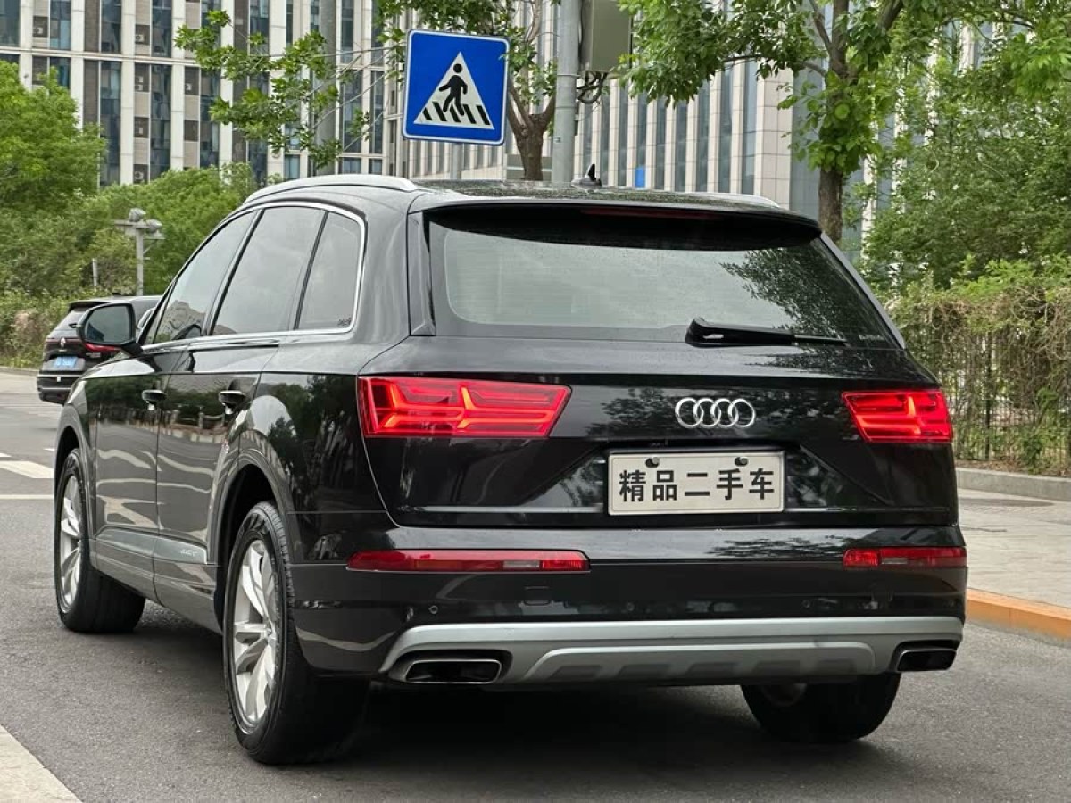 奧迪 奧迪Q7  2016款 45 TFSI 技術(shù)型圖片