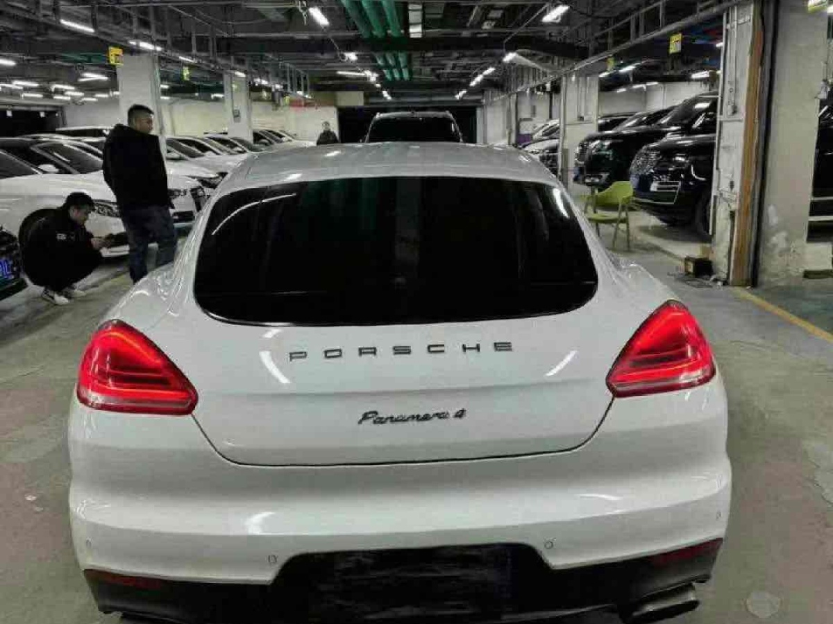 保時(shí)捷 Panamera  2014款 Panamera 4 3.0T圖片