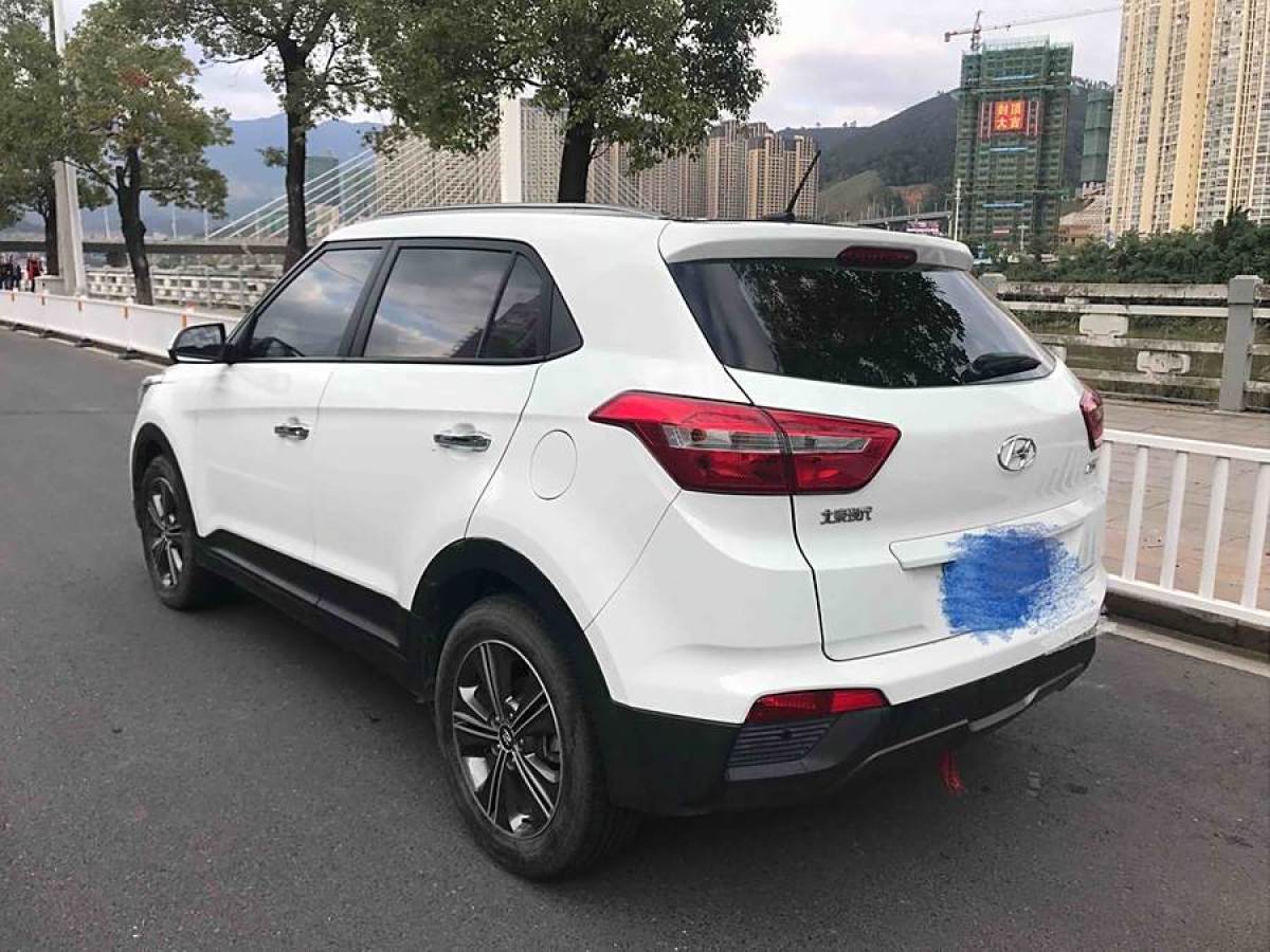 現(xiàn)代 ix25  2015款 1.6L 自動兩驅(qū)智能型GLS圖片