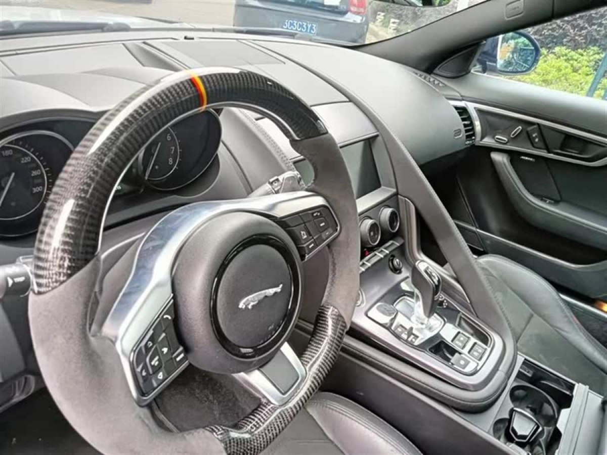 捷豹 F-TYPE  2019款 2.0T 硬頂版圖片