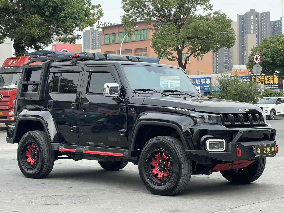 北京 BJ40  2020款 2.0T 自動四驅城市獵人版至尊型圖片