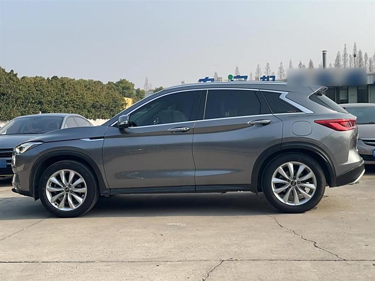 2019年10月英菲尼迪 QX50  2018款 2.0T 四驅菁英版