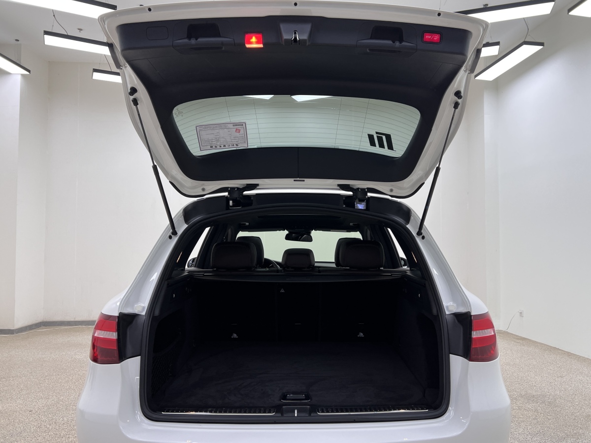奔馳 奔馳GLC  2018款 改款 GLC 260 4MATIC 豪華型圖片