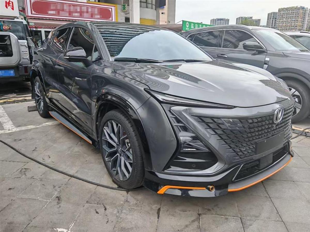 長(zhǎng)安 UNI-T  2022款 2.0T 尊貴型圖片