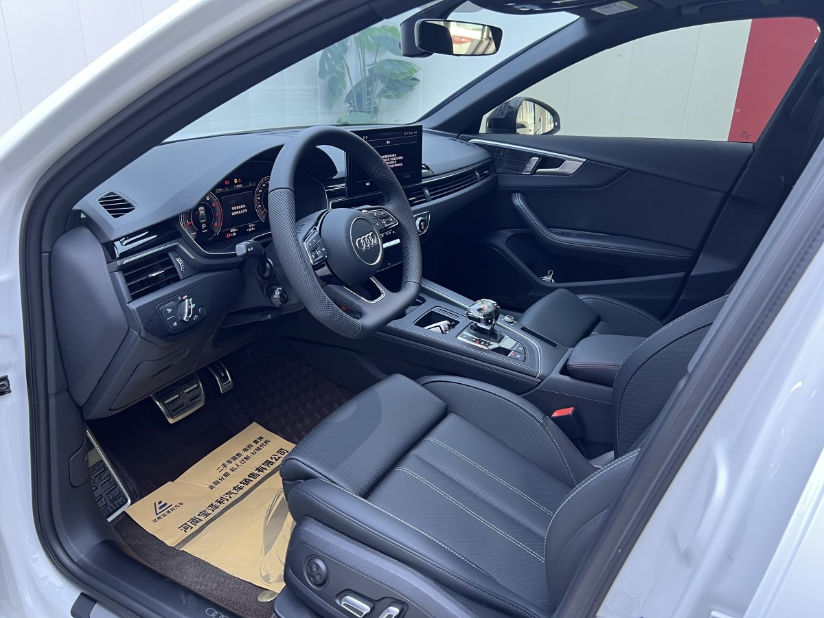 奧迪 奧迪A4L  2024款 40 TFSI 豪華動感型圖片