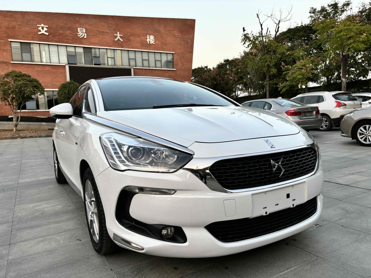 DS DS 5  2014款 1.6T 雅致版THP160圖片