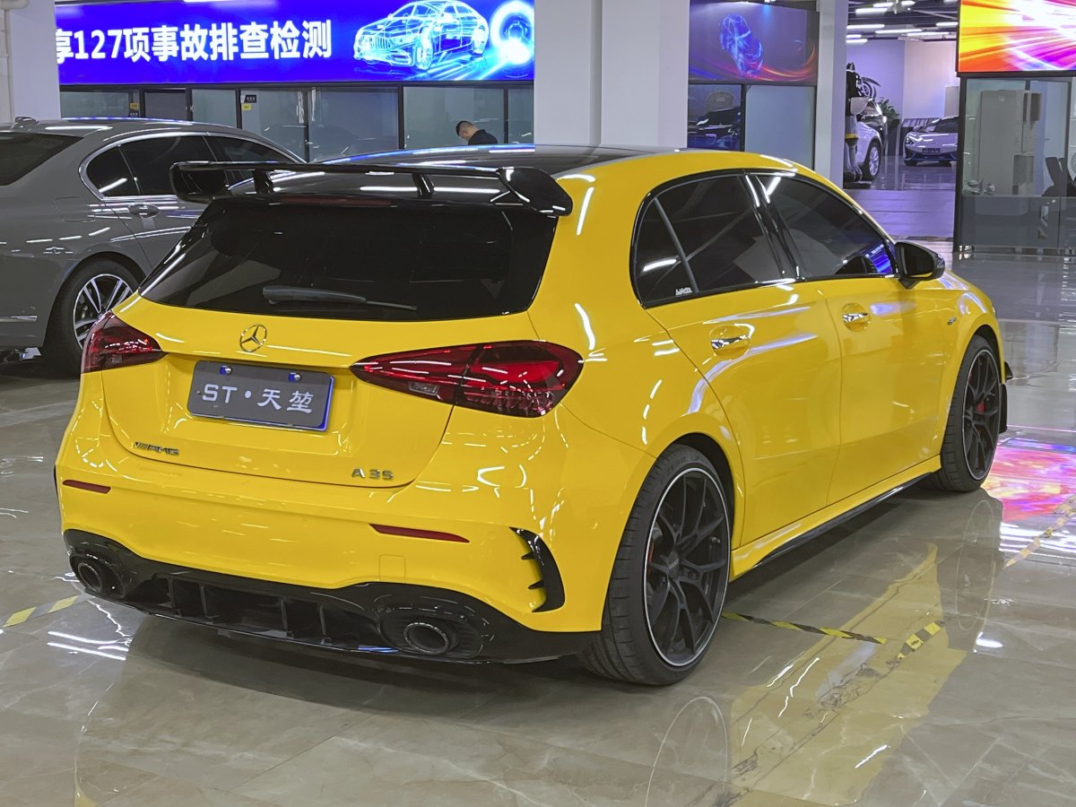 2024年6月奔馳 奔馳A級(jí)AMG  2024款 AMG A 35 4MATIC