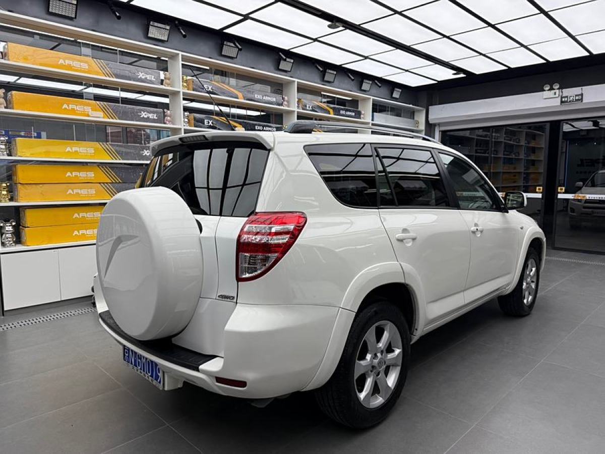 豐田 RAV4榮放  2010款 2.4L 自動(dòng)豪華升級版圖片