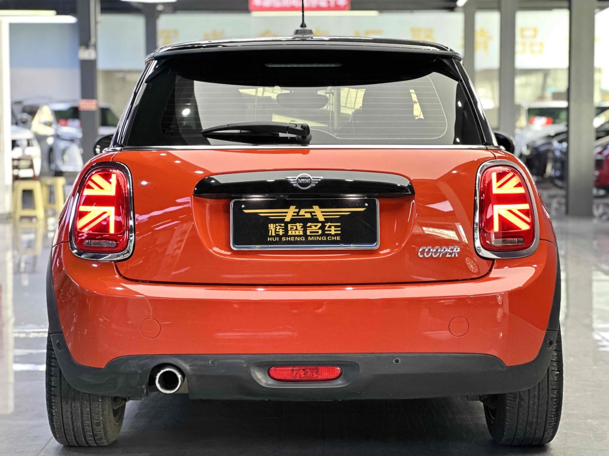 MINI MINI  2019款 1.5T COOPER 藝術(shù)家圖片