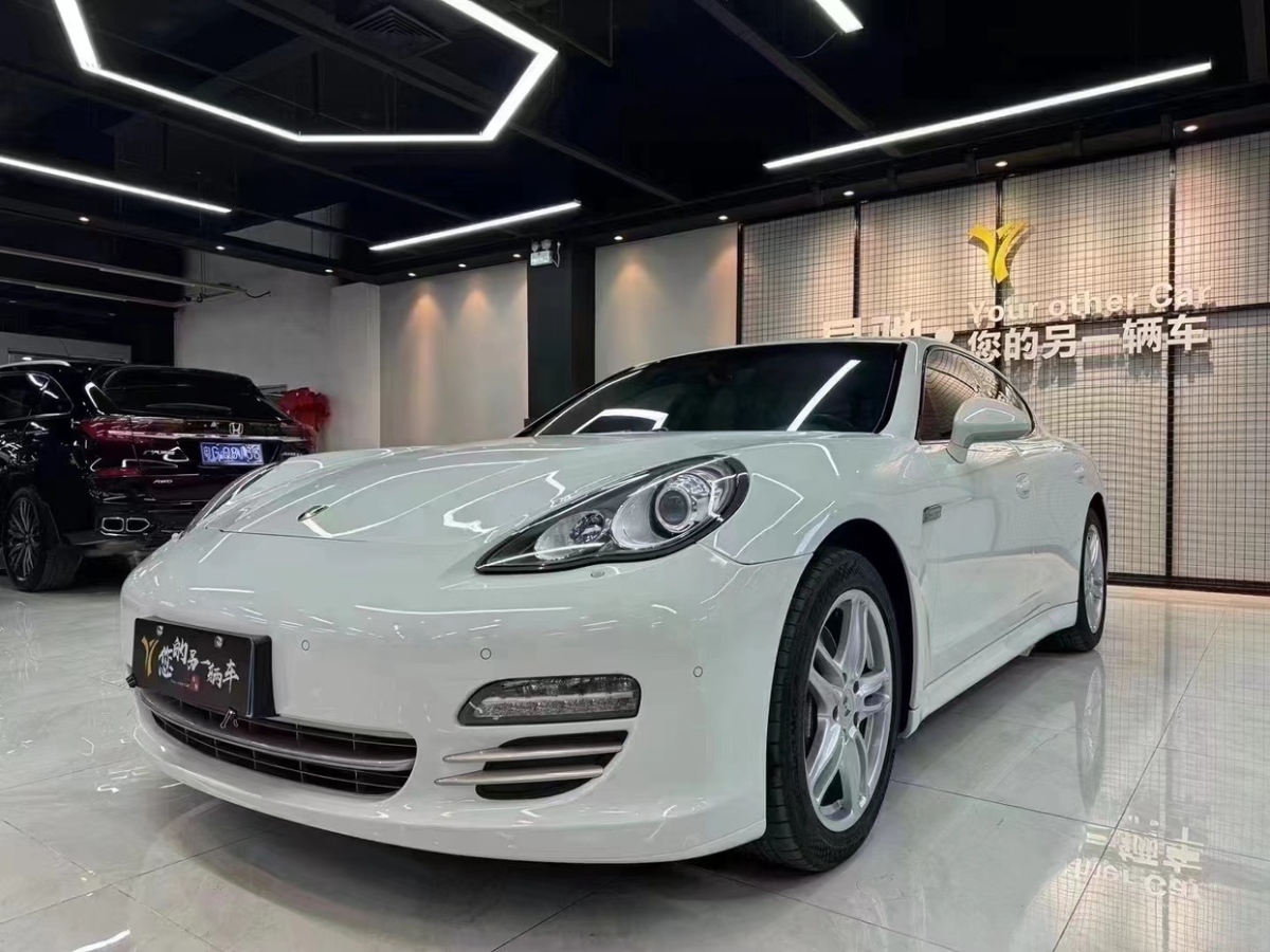 2013年10月保时捷 Panamera  2010款 Panamera 3.6L