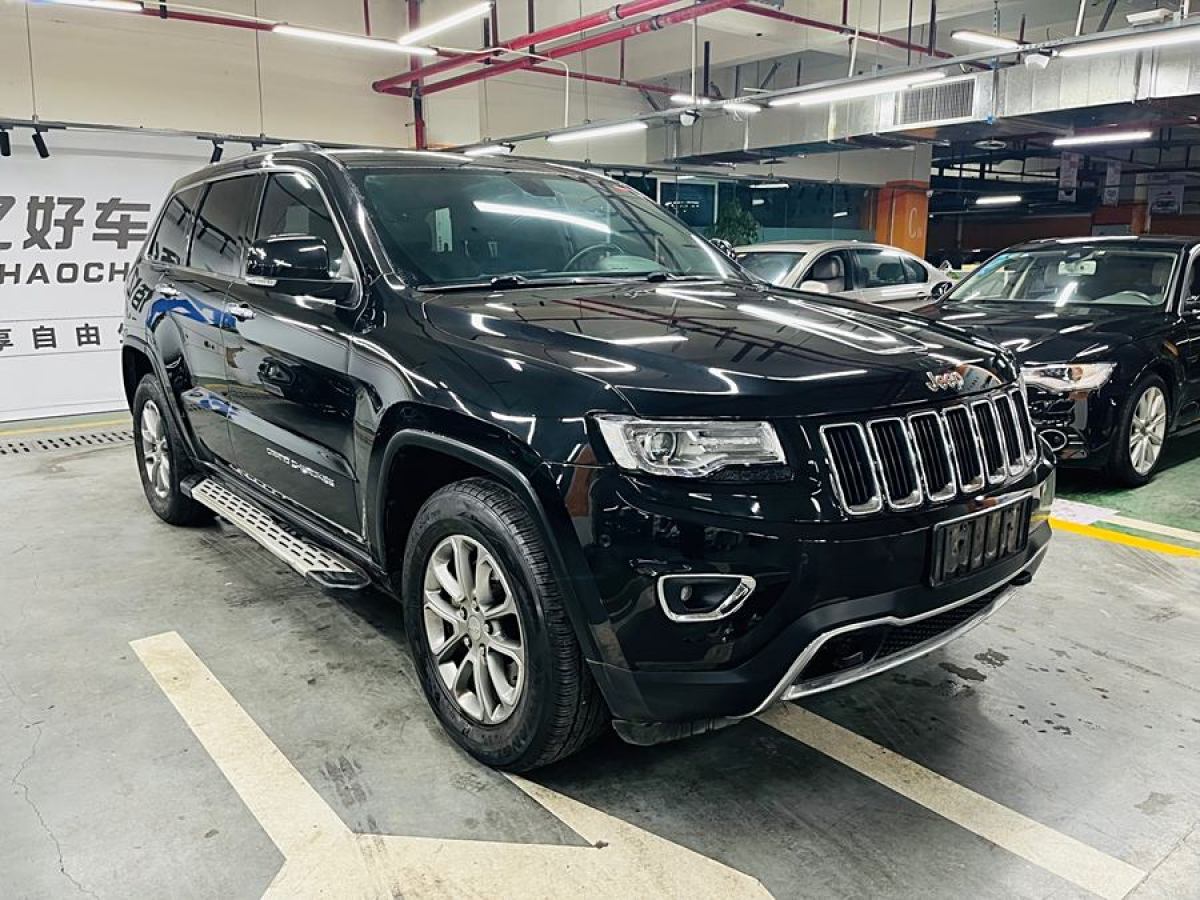 Jeep 大切諾基  2014款 3.0L 舒享導(dǎo)航版圖片