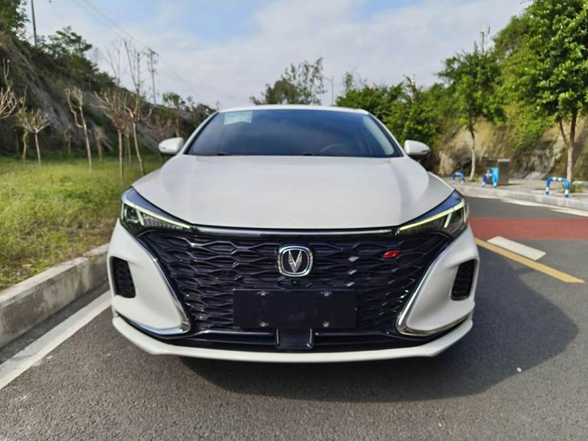 長(zhǎng)安 逸動(dòng)  2021款 PLUS 藍(lán)鯨NE 1.4T GDI DCT尊貴型圖片