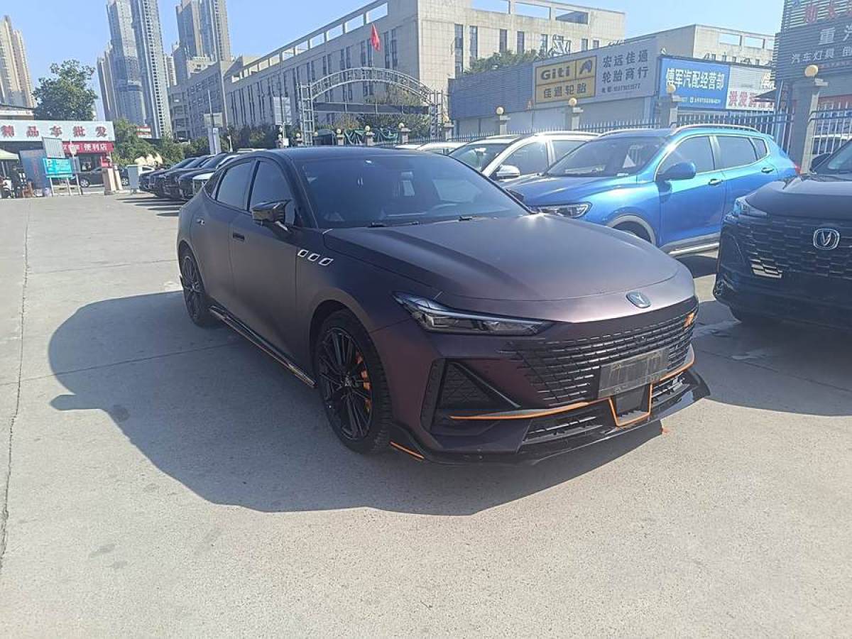 長(zhǎng)安 長(zhǎng)安UNI-V  2023款 1.5T 運(yùn)動(dòng)版圖片