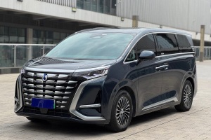 騰勢D9 騰勢 DM-i 970 四驅(qū)尊榮型