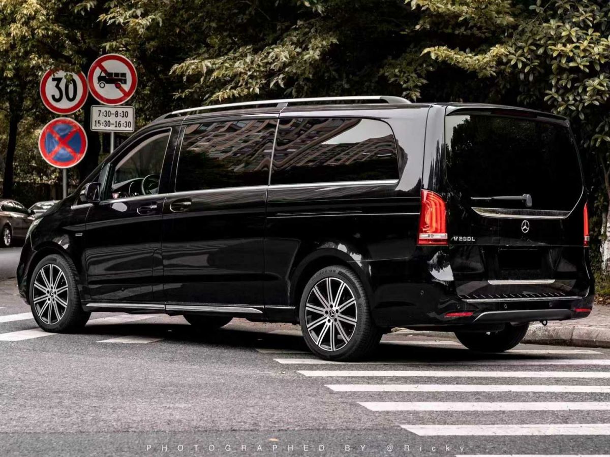 奔馳 V級  2022款 V 260 L 長軸距豪華版圖片
