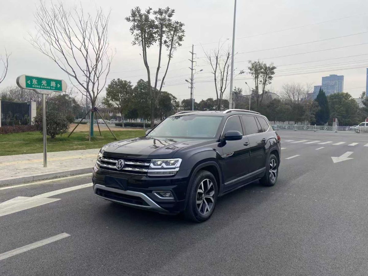 大眾 途昂  2019款  330TSI 兩驅(qū)尊崇豪華版圖片