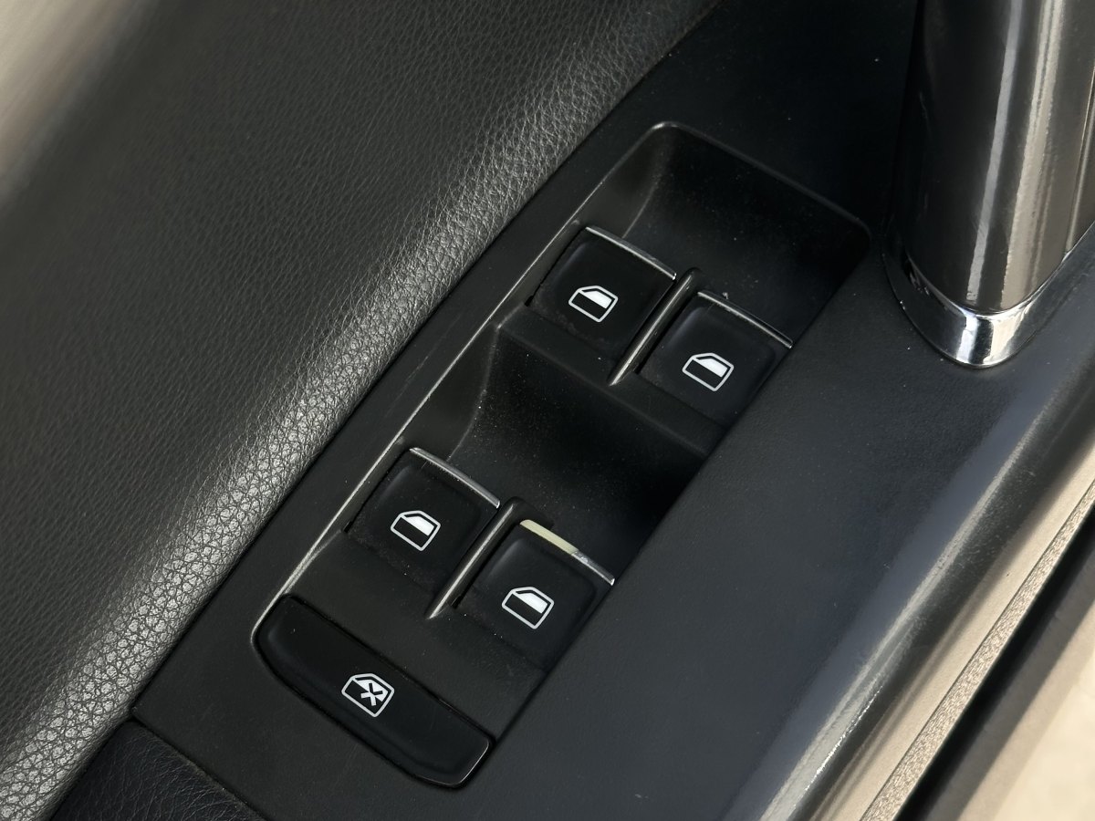 大眾 朗逸  2013款 改款 1.4TSI DSG豪華版圖片