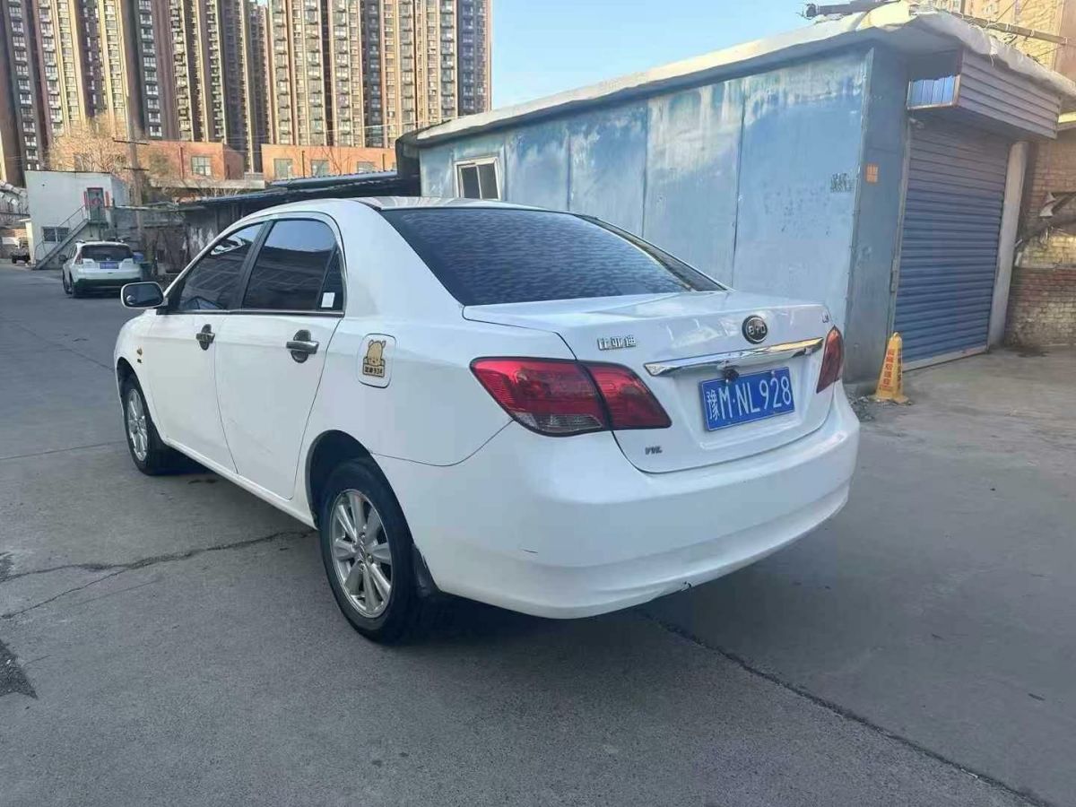 比亞迪 L3  2013款 1.5L 自動尊貴型圖片