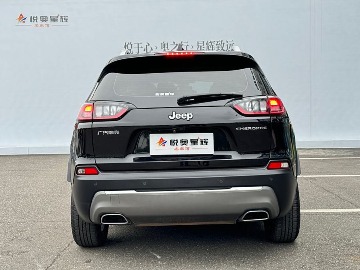 Jeep 自由光  2019款 2.0T 兩驅(qū)智享版 國VI圖片