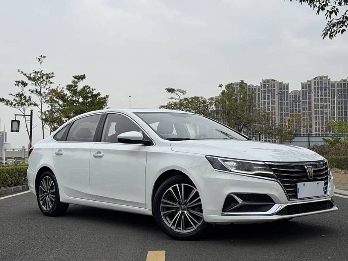 榮威 i6  2020款 PLUS 1.6L CVT 4G互聯(lián)榮耀全息版圖片