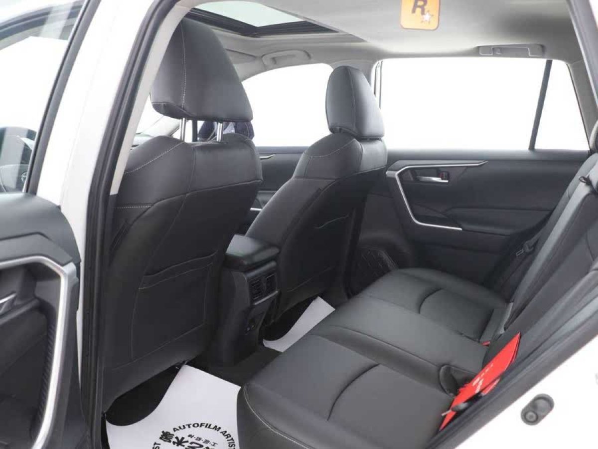 豐田 RAV4榮放  2022款 2.0L CVT兩驅(qū)風(fēng)尚版圖片