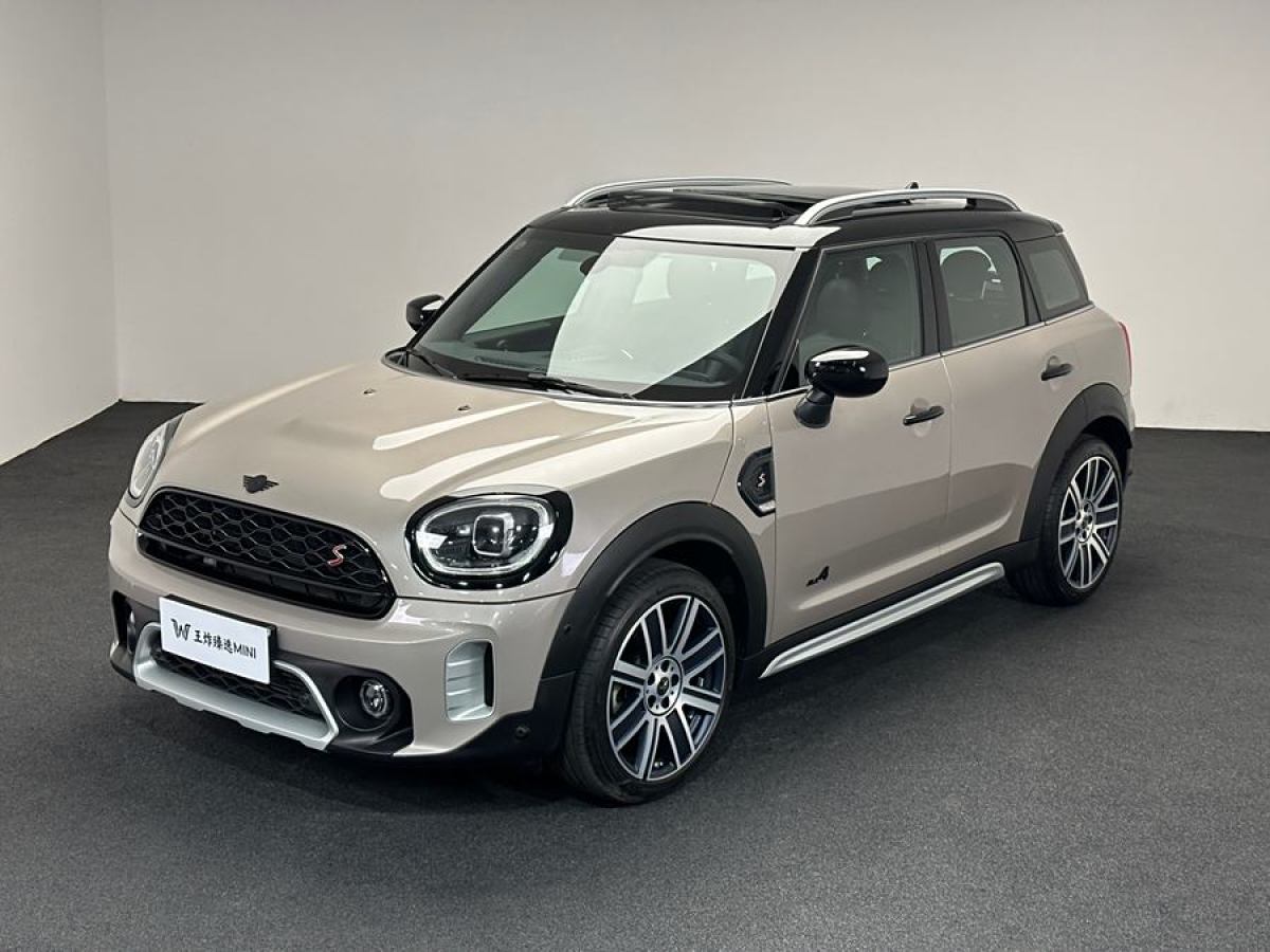 2023年8月MINI COUNTRYMAN  2023款 改款二 2.0T COOPER S ALL4 鑒賞家