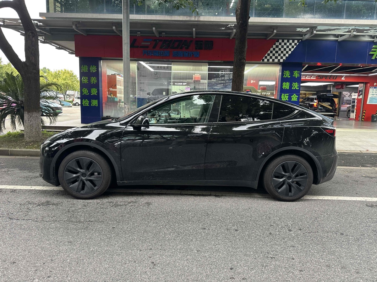 特斯拉 Model Y  2023款 煥新版 后輪驅(qū)動圖片