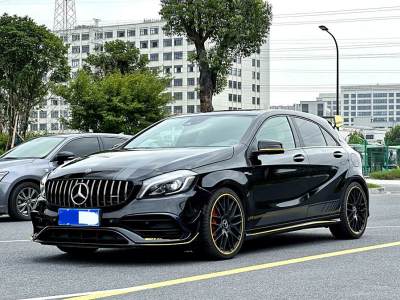 2017年8月 奔驰 奔驰A级AMG AMG A 45 4MATIC 暗夜雷霆限量版图片