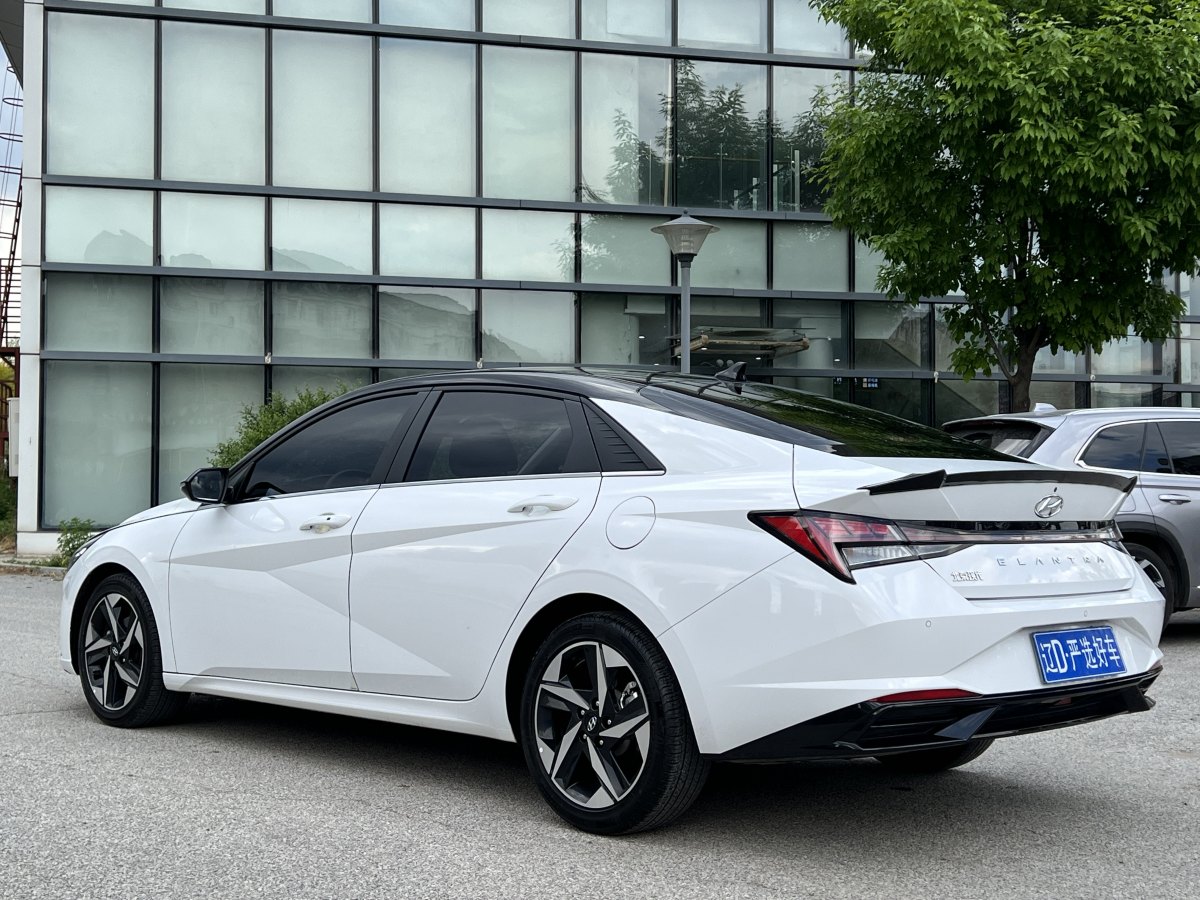 現(xiàn)代 伊蘭特  2022款 1.5L CVT LUX尊貴版圖片