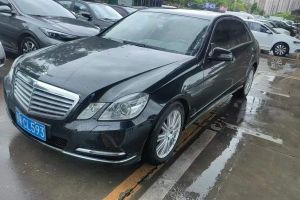 奔馳E級 奔馳 E 200 L CGI優(yōu)雅型
