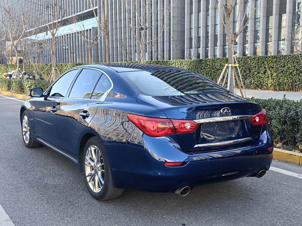 英菲尼迪 Q50L  2016款 2.0T 進(jìn)取版圖片