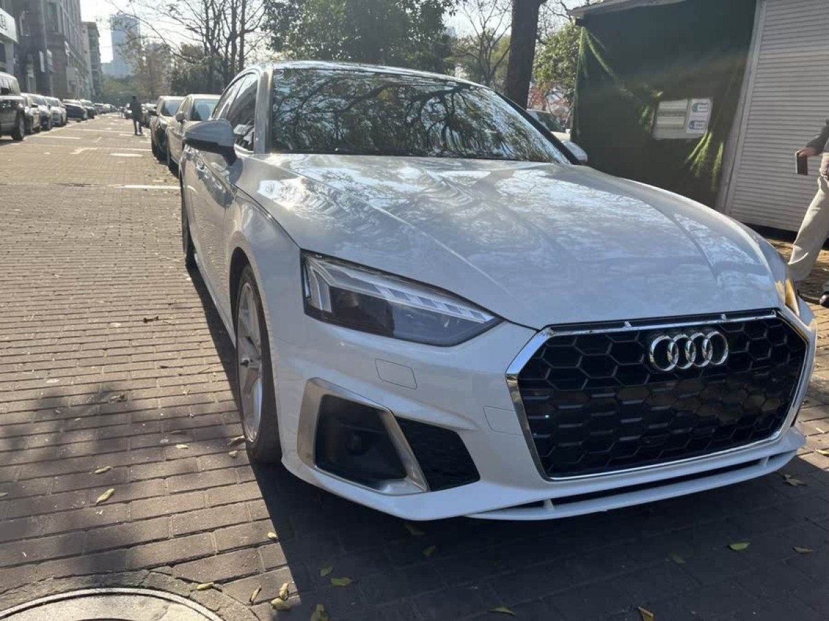 奧迪 奧迪A5  2023款 Sportback 40 TFSI 時(shí)尚動感型圖片