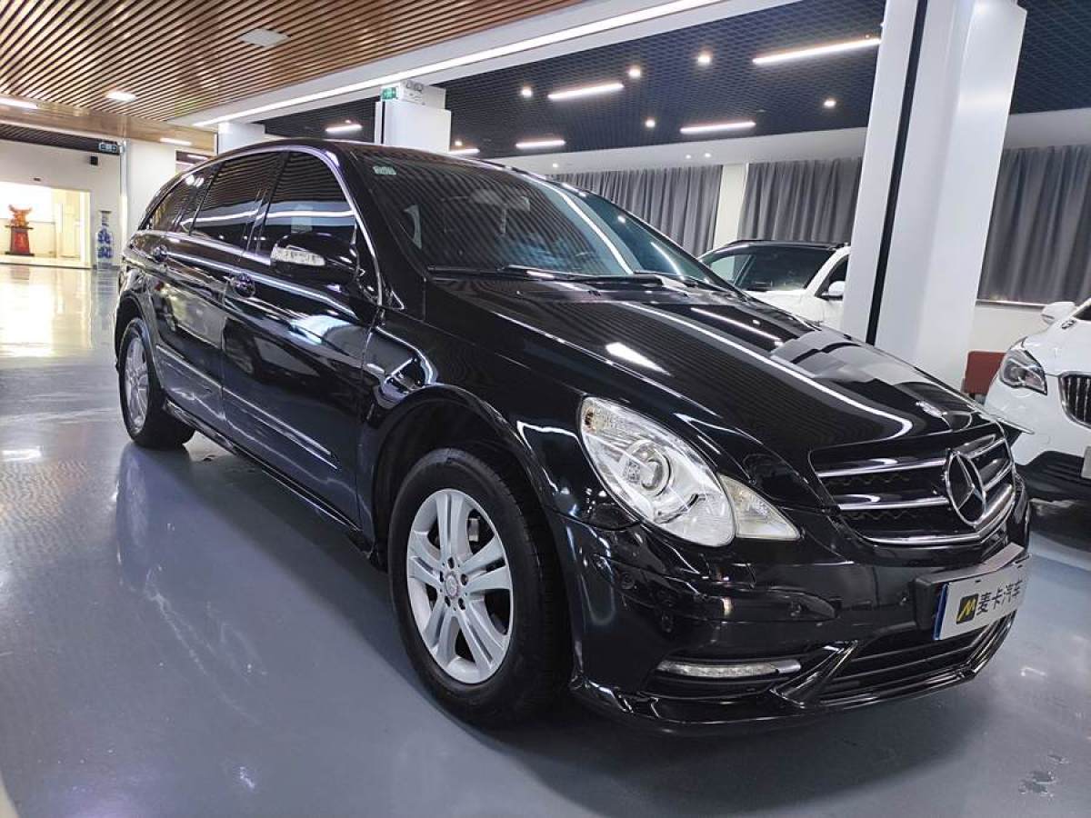 奔馳 奔馳R級(jí)  2010款 R 350 L 4MATIC Grand Edition圖片