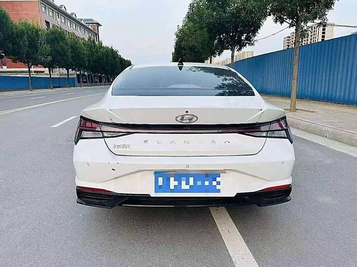 現(xiàn)代 伊蘭特  2021款 1.5L LUX尊貴版圖片