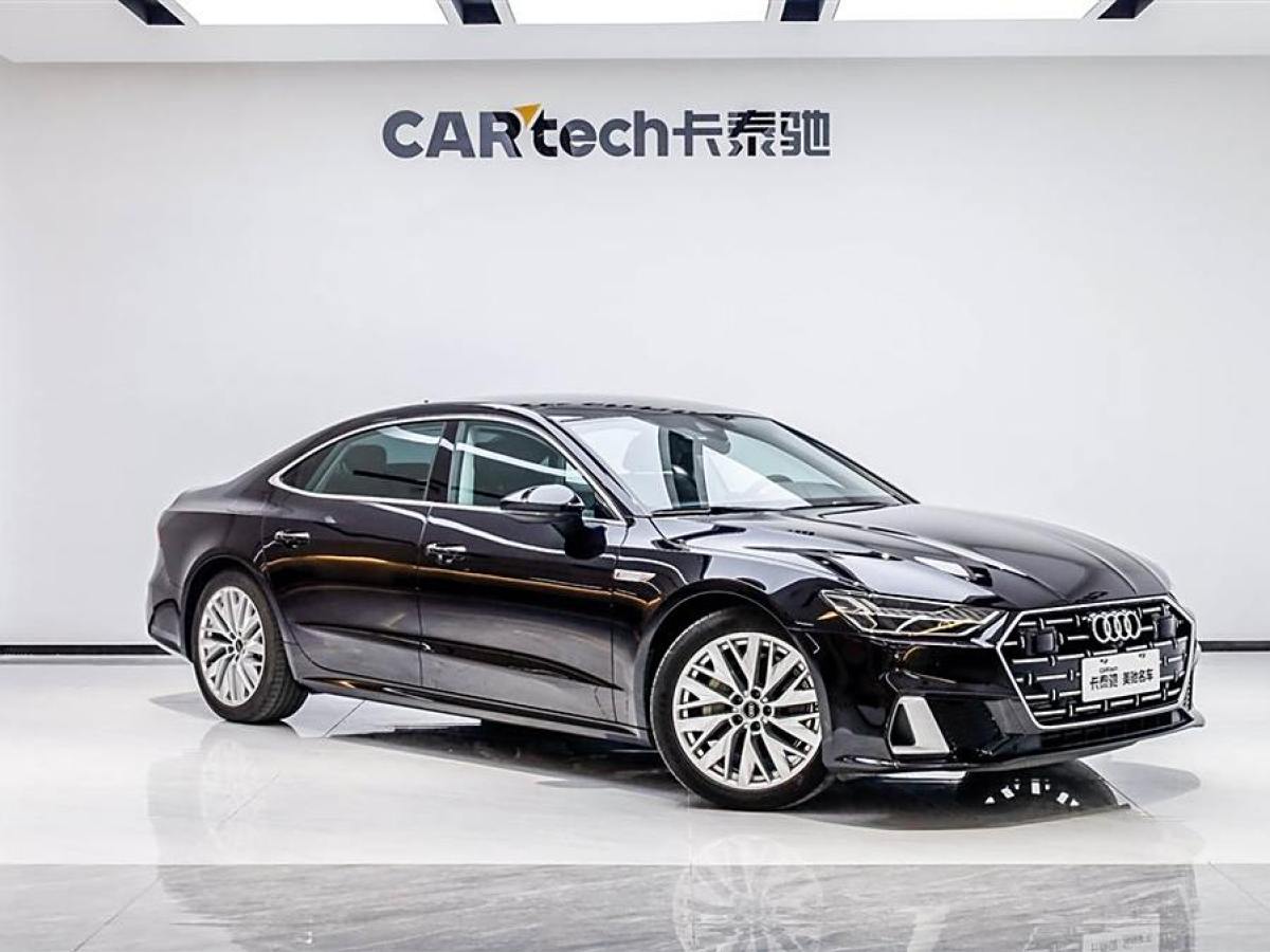 奧迪 奧迪A7L  2024款 45TFSI S-line 筑夢(mèng)型 流晶套裝圖片