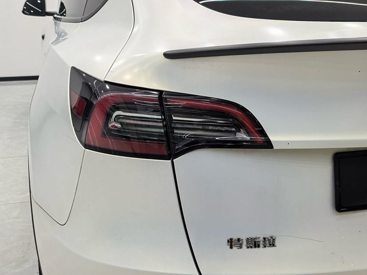 特斯拉 Model 3  2023款 煥新版 后輪驅(qū)動圖片