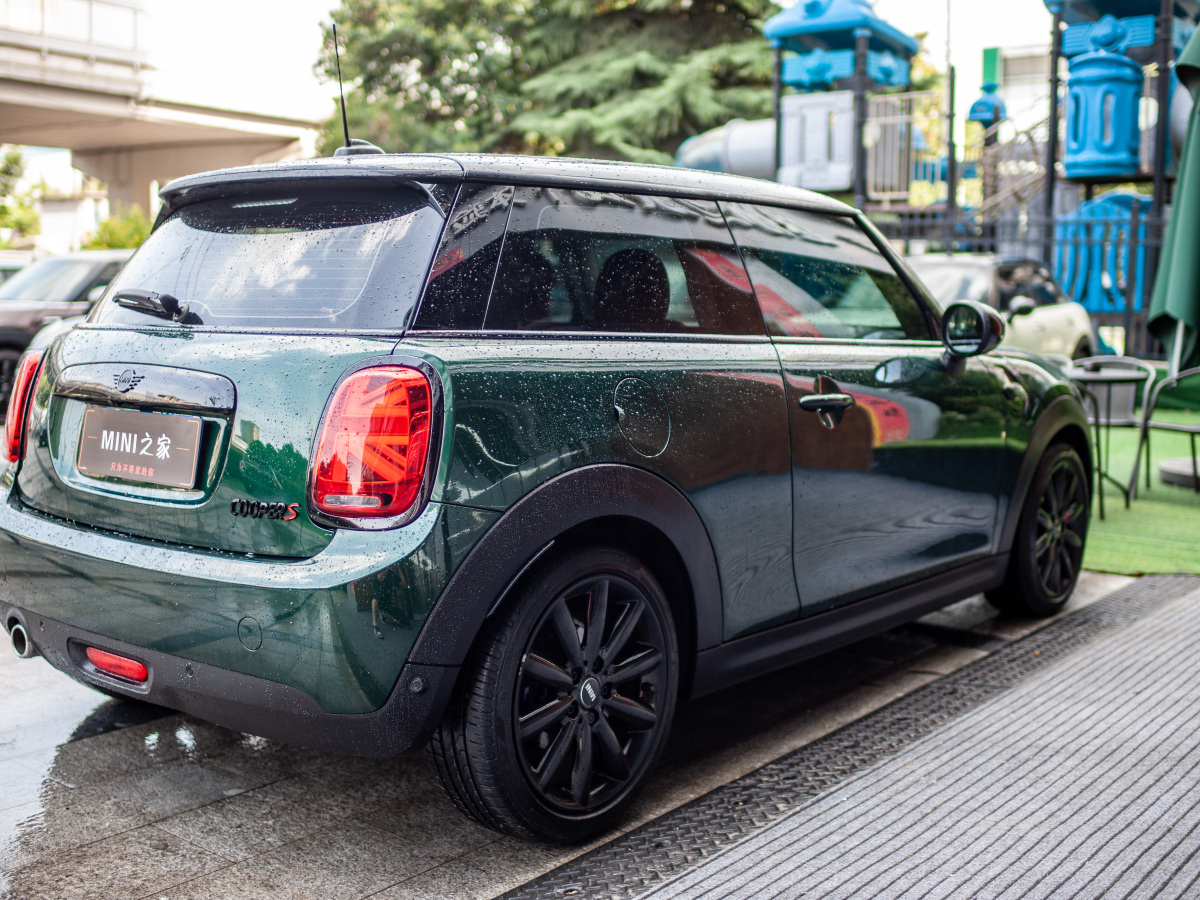 MINI COUNTRYMAN  2018款 1.5T COOPER 藝術(shù)家圖片