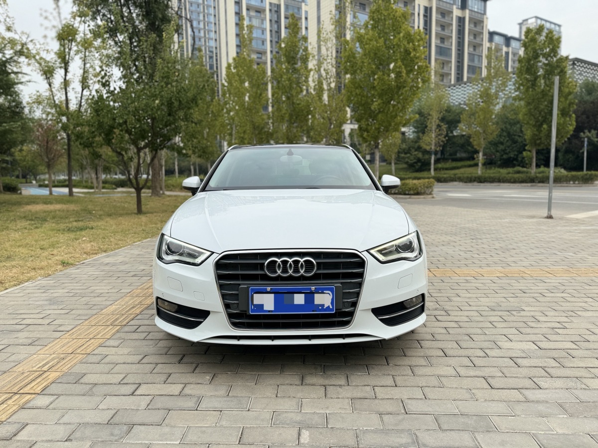 2014年10月奧迪 奧迪A3  2014款 Sportback 35 TFSI 自動(dòng)時(shí)尚型