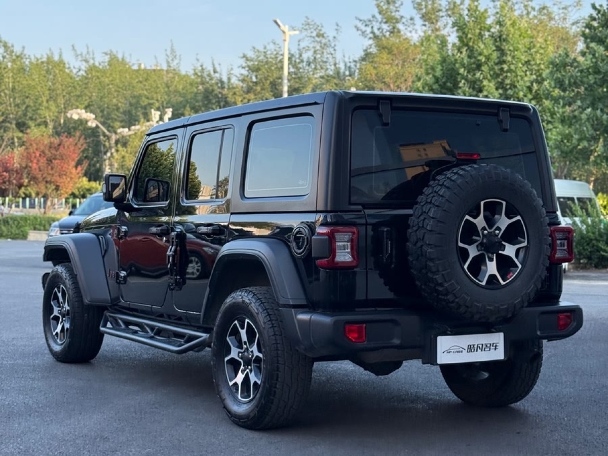 Jeep 牧馬人  2024款 2.0T 羅賓漢四門版圖片
