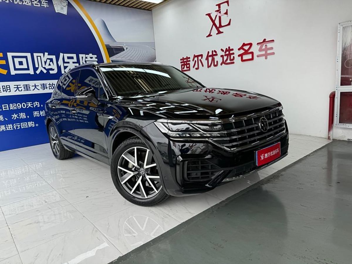 大眾 途銳  2022款 3.0TSI 銳享版 經(jīng)典運(yùn)動(dòng)套裝圖片