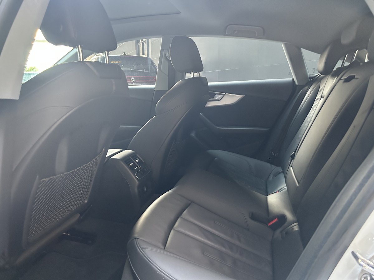 2023年7月奧迪 奧迪A5  2023款 Sportback 40 TFSI 時尚動感型