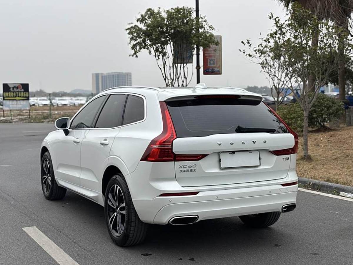 沃爾沃 XC60  2019款  T5 四驅(qū)智遠(yuǎn)版 國(guó)VI圖片