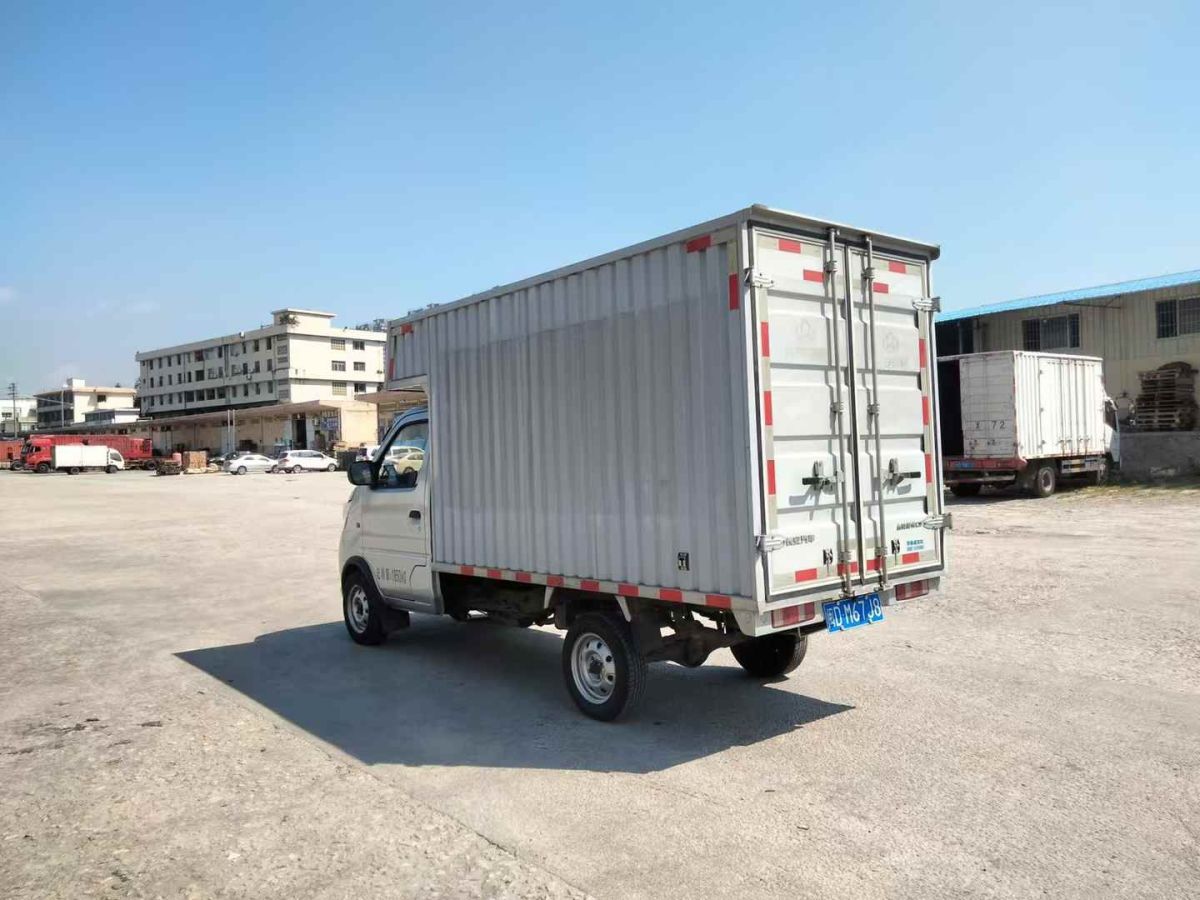 長(zhǎng)安 長(zhǎng)安UNI-V  2022款 1.5T 卓越型圖片
