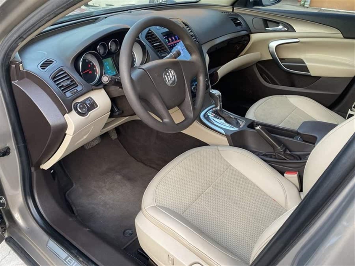 別克 君威  2009款 2.0L 舒適版圖片
