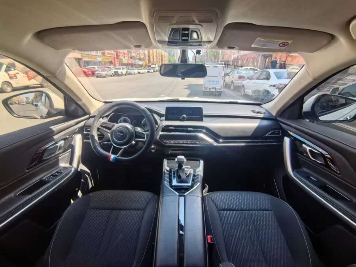 眾泰 T500  2018款 1.5T 自動豪華型圖片